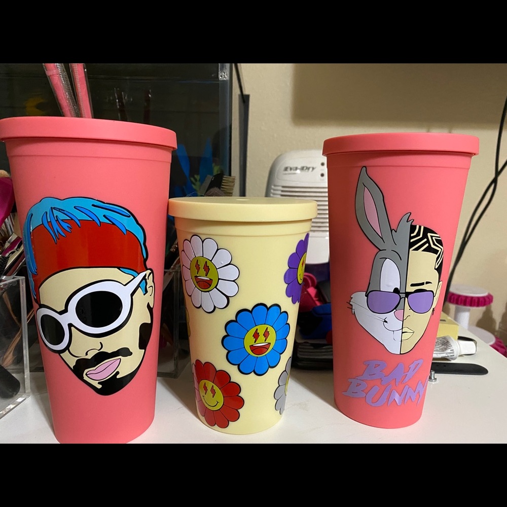 Bad bunny, j Balvin cups.